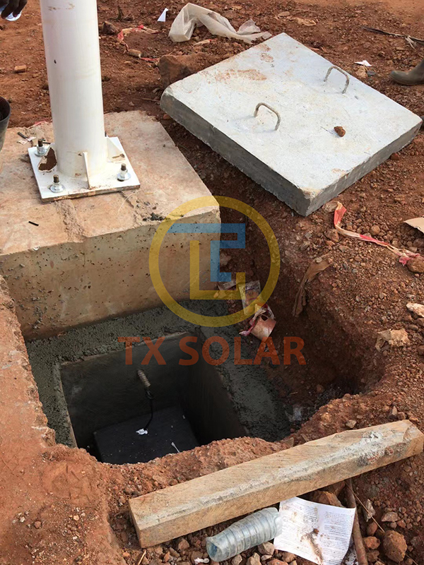 Uganda 8 metres 60 Watt Hnub ci txoj kev teeb (2)